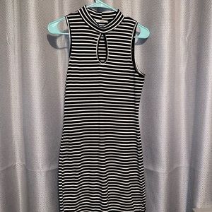 Black and white medium basic dress